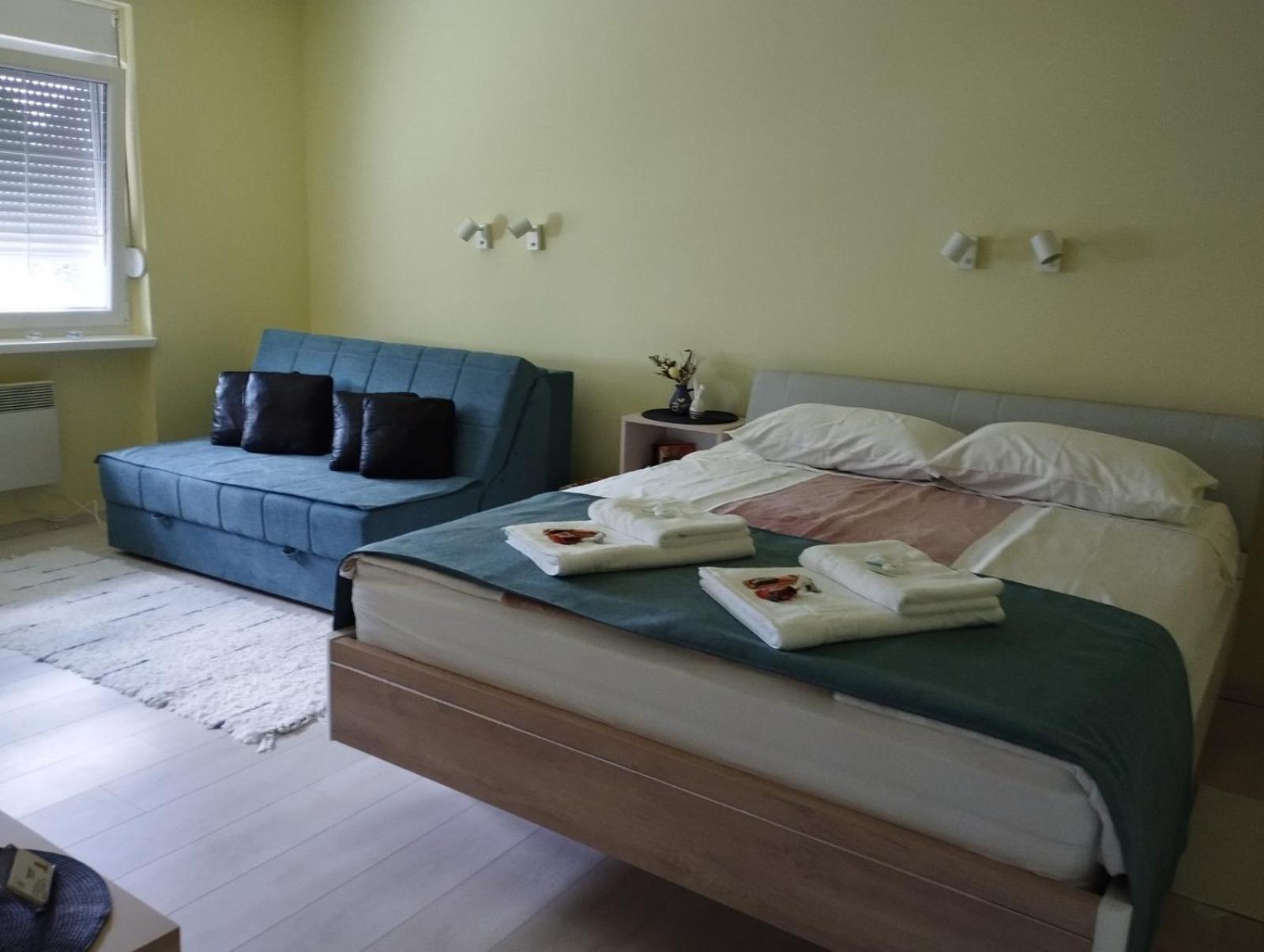 Appartamento Apartman Buba II ** Palić Esterno foto